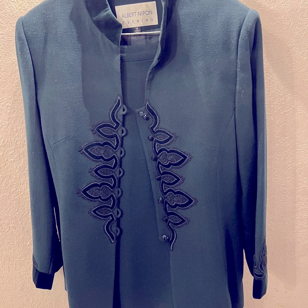 Albert Nipon Emerald Green Evening Suit 
Jacket and Pencil Skirt